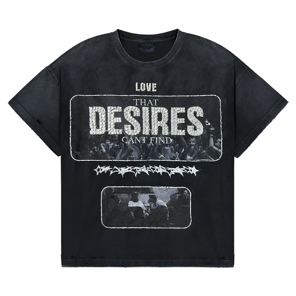AMOR IN DESIRES TEE